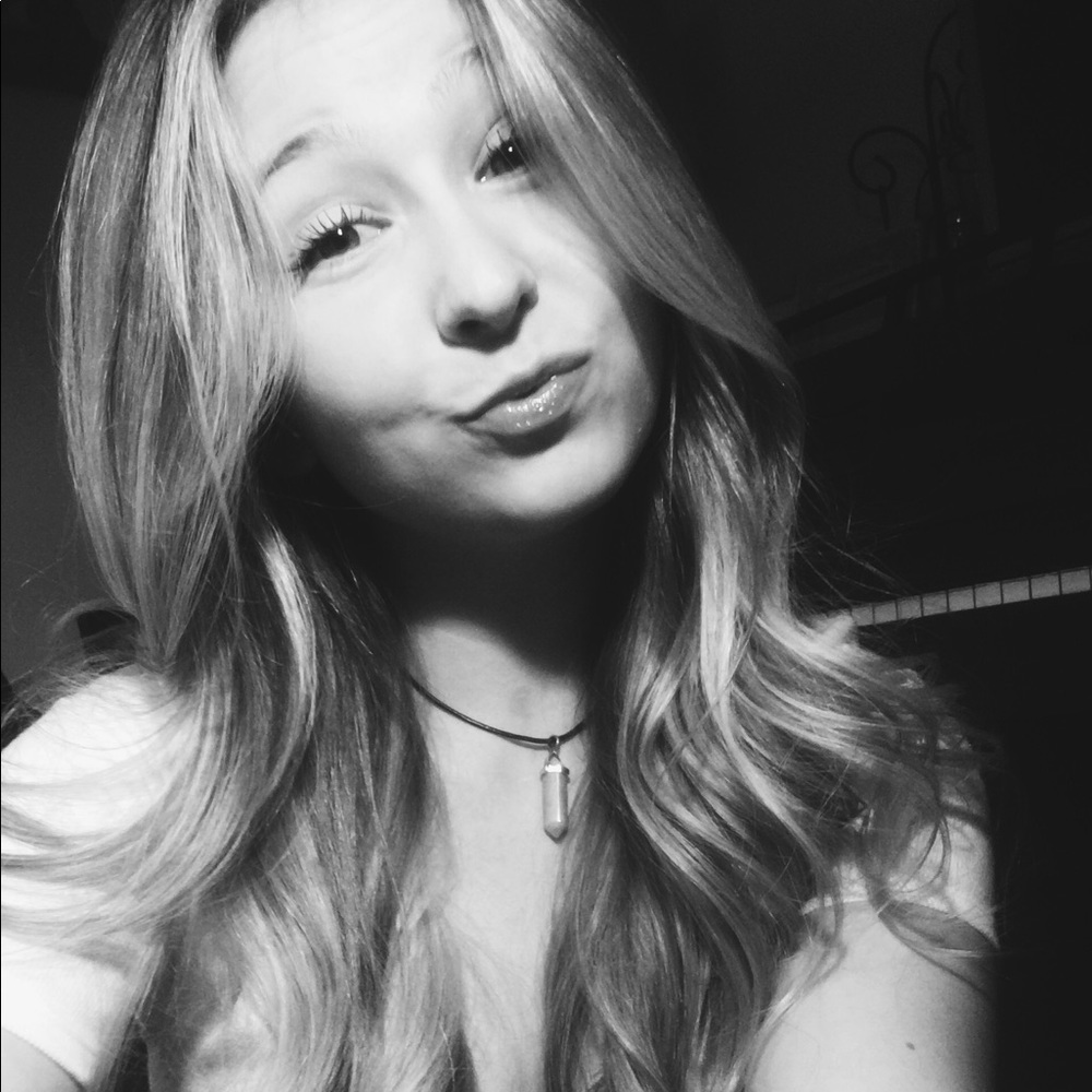 Meet your Posher, Amber